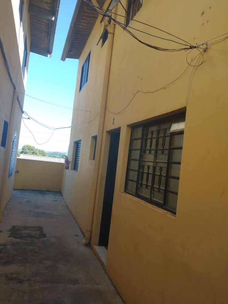Casa de Condomínio à venda com 11 quartos, 400m² - Foto 3