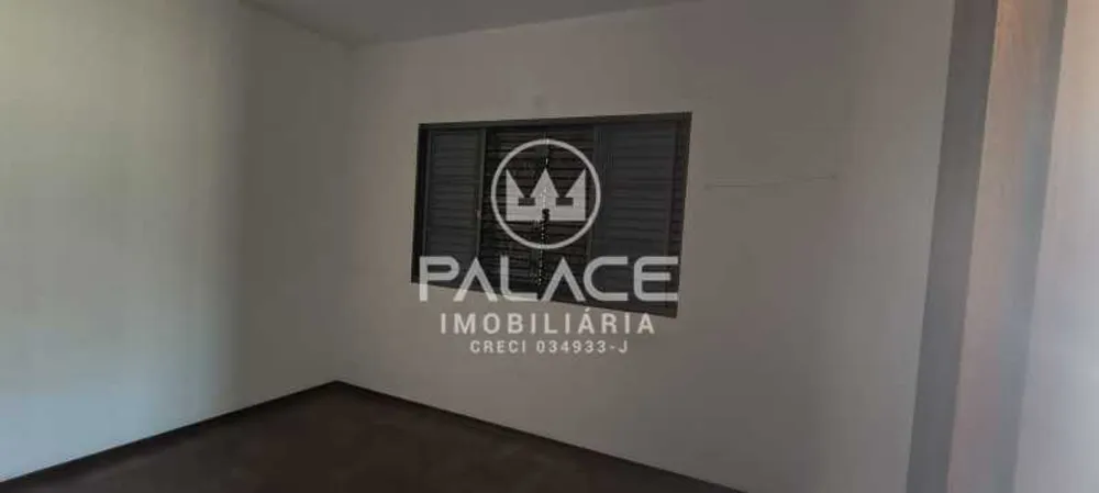 Casa, 3 quartos, 228 m² - Foto 2