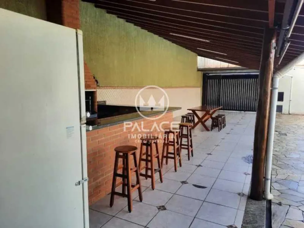 Casa, 2 quartos, 202 m² - Foto 1