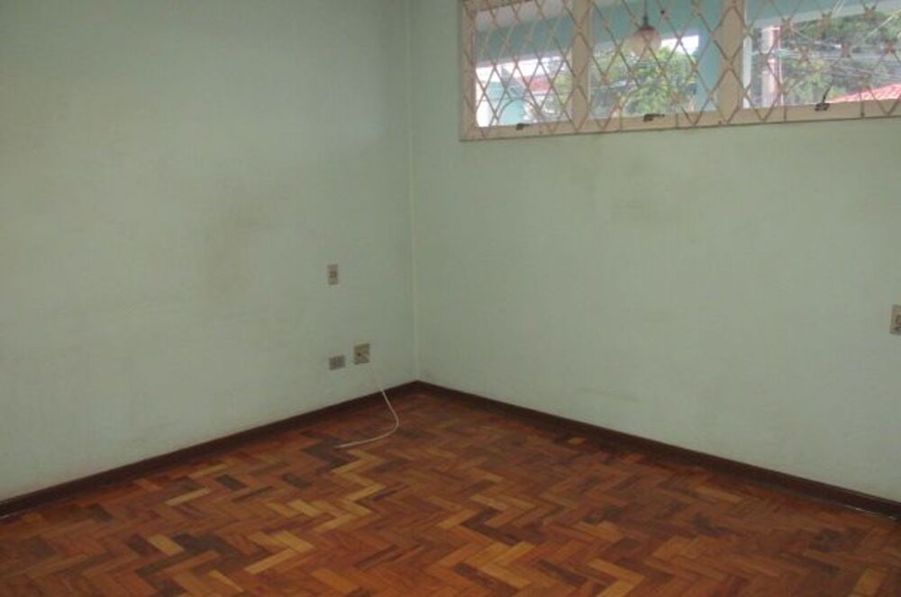 Casa Comercial à venda e aluguel com 4 quartos, 373m² - Foto 3