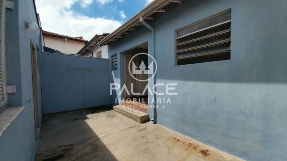 Casa à venda com 3 quartos, 95m² - Foto 2