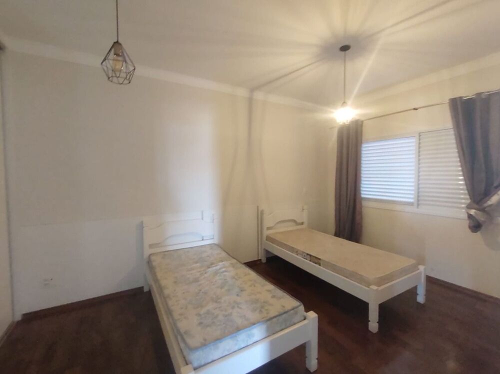 Casa de Condomínio à venda e aluguel com 4 quartos, 330m² - Foto 4