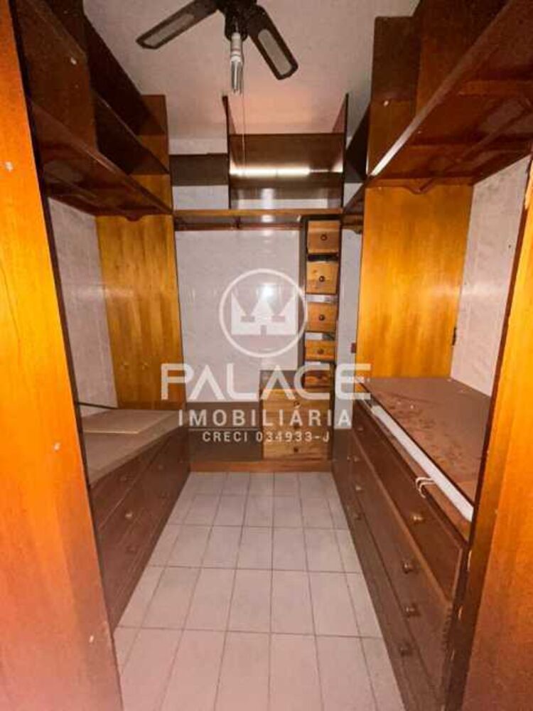 Casa à venda com 3 quartos, 231m² - Foto 9