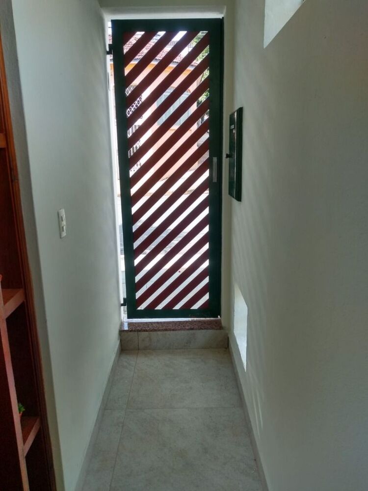 Casa à venda com 2 quartos, 93m² - Foto 4
