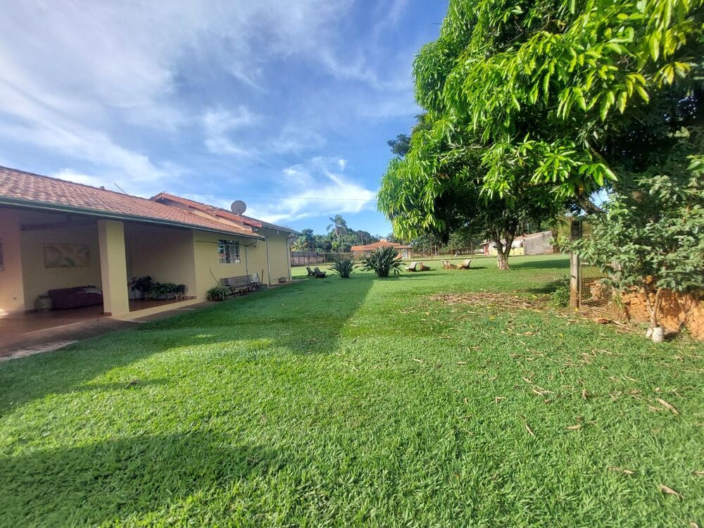 Chácara à venda com 2 quartos, 110m² - Foto 1
