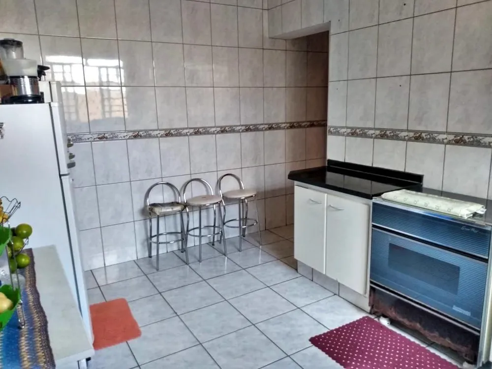 Casa, 3 quartos, 196 m² - Foto 3