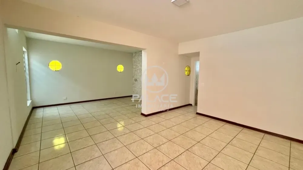 Casa, 4 quartos, 332 m² - Foto 1