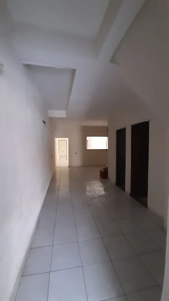 Casa, 3 quartos, 225 m² - Foto 2