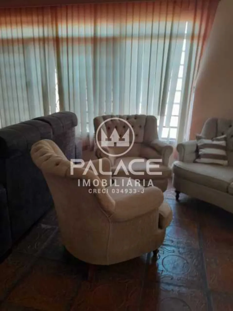 Casa, 3 quartos, 281 m² - Foto 1