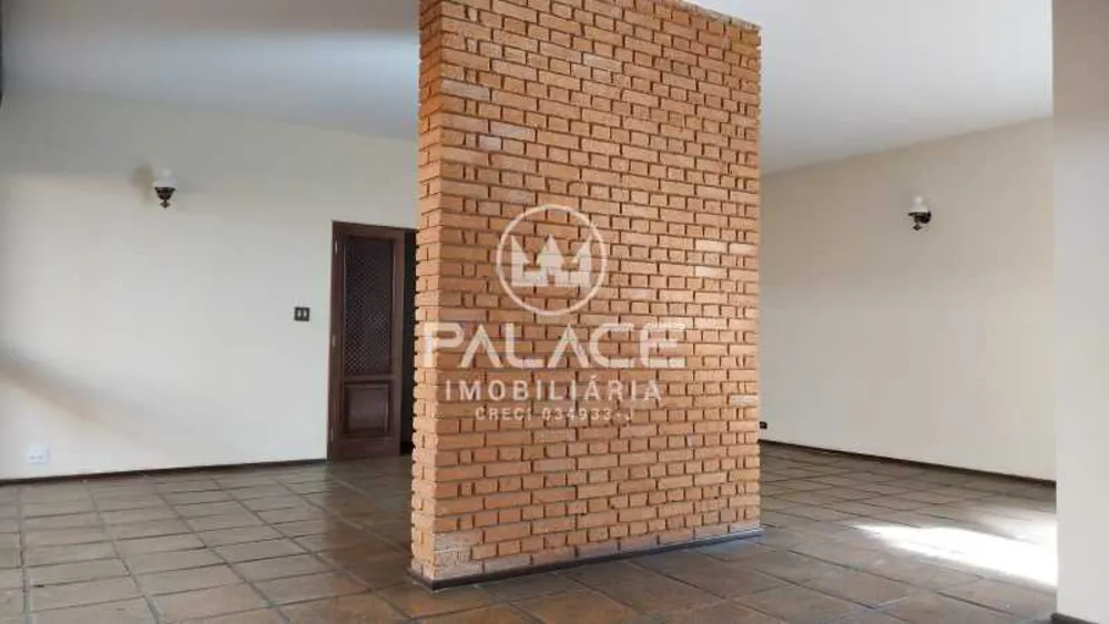 Casa, 3 quartos, 307 m² - Foto 1