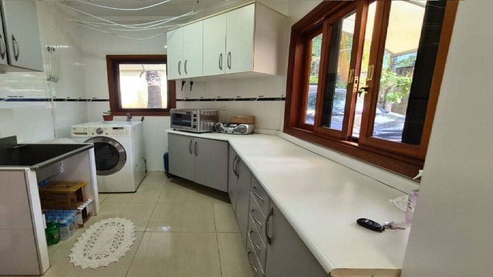 Casa de Condomínio à venda com 4 quartos, 400m² - Foto 3