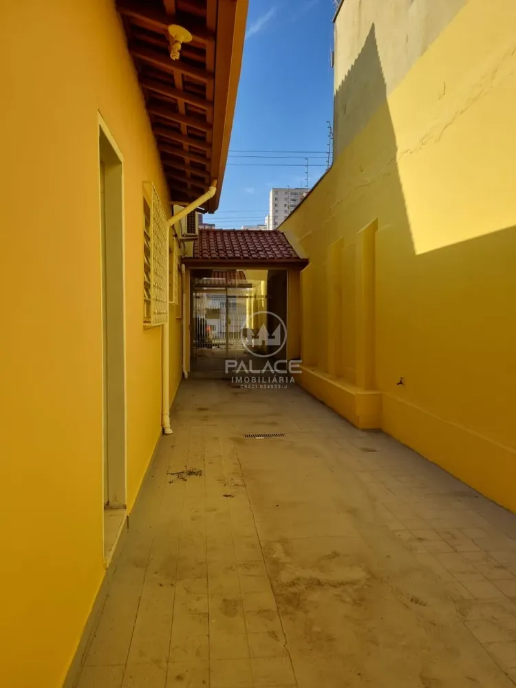 Casa, 3 quartos, 246 m² - Foto 1