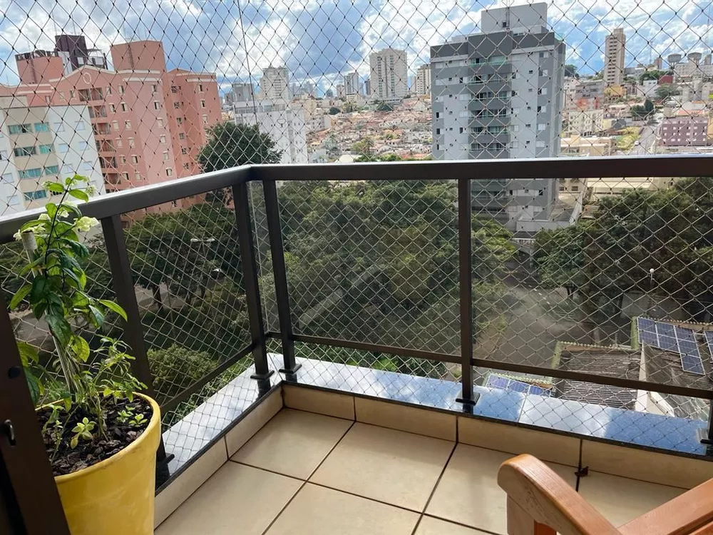 Apartamento à venda com 3 quartos, 113m² - Foto 1