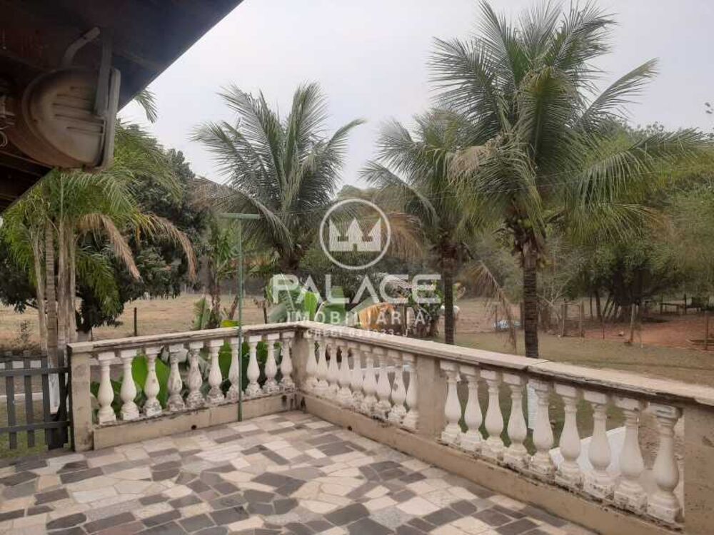 Chácara à venda com 2 quartos, 183m² - Foto 10
