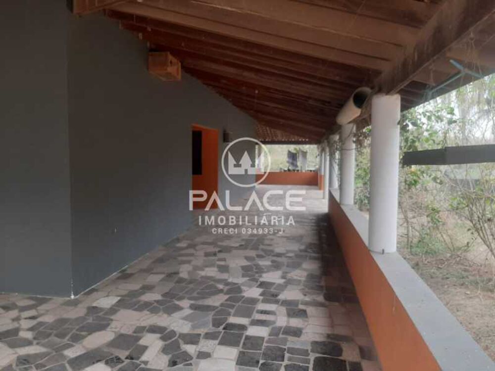 Chácara à venda com 2 quartos, 183m² - Foto 13