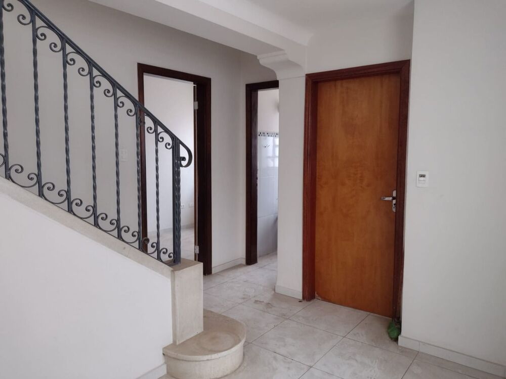 Casa para alugar com 3 quartos, 217m² - Foto 6