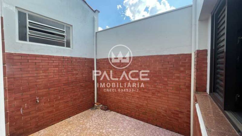 Casa para alugar com 3 quartos, 242m² - Foto 24