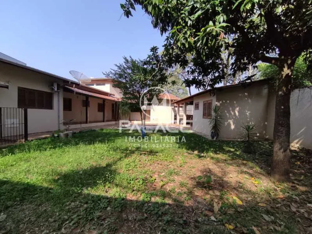 Casa, 3 quartos, 221 m² - Foto 2