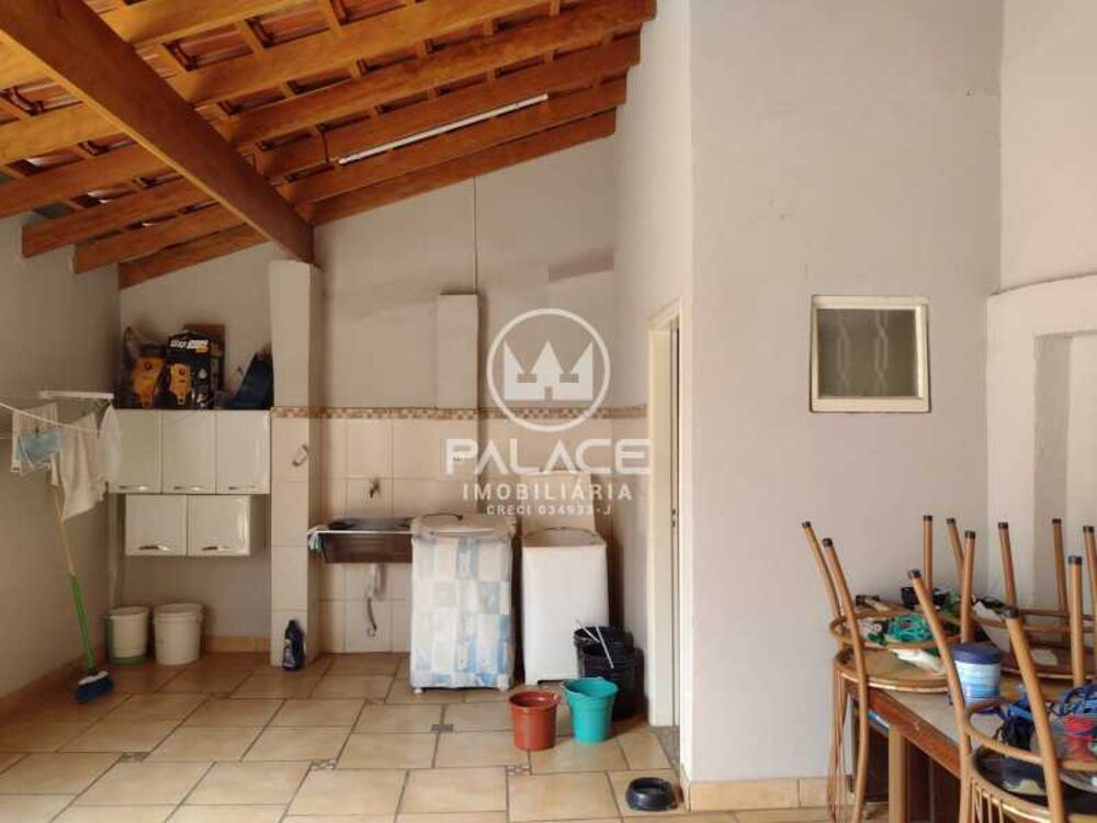 Casa à venda com 2 quartos, 145m² - Foto 4
