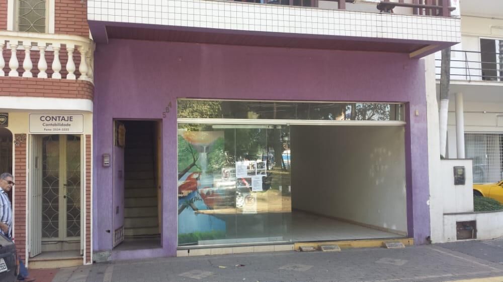 Casa à venda com 3 quartos, 300m² - Foto 3