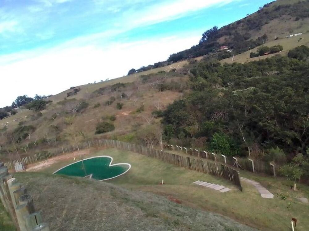 Chácara à venda com 3 quartos, 204m² - Foto 8