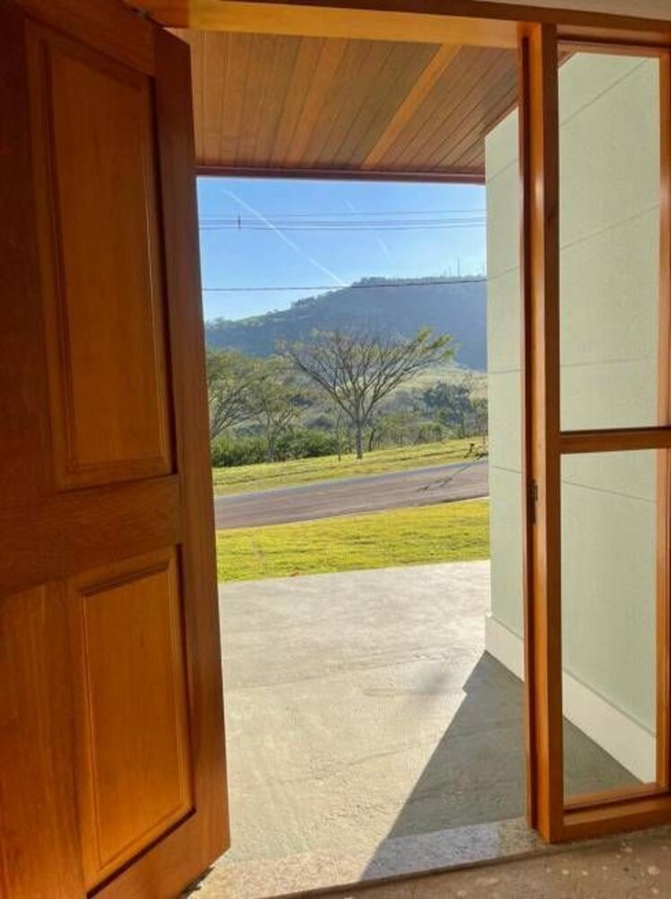 Chácara à venda com 3 quartos, 204m² - Foto 4