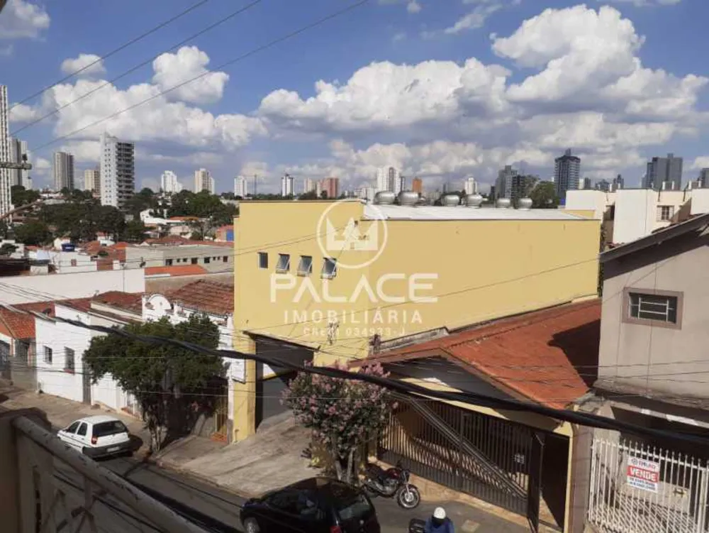 Casa, 3 quartos, 246 m² - Foto 1