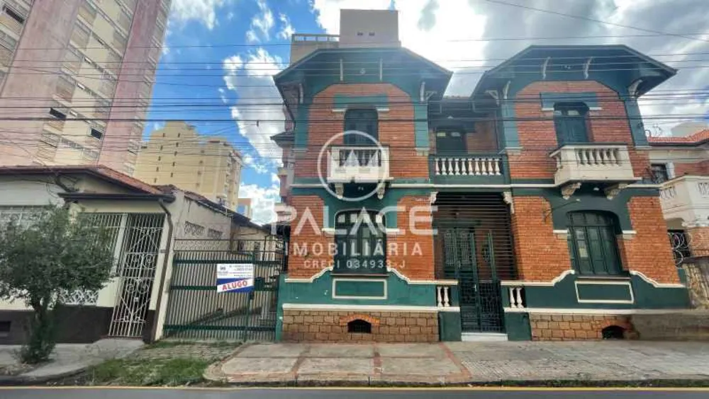 Casa, 3 quartos, 220 m² - Foto 1