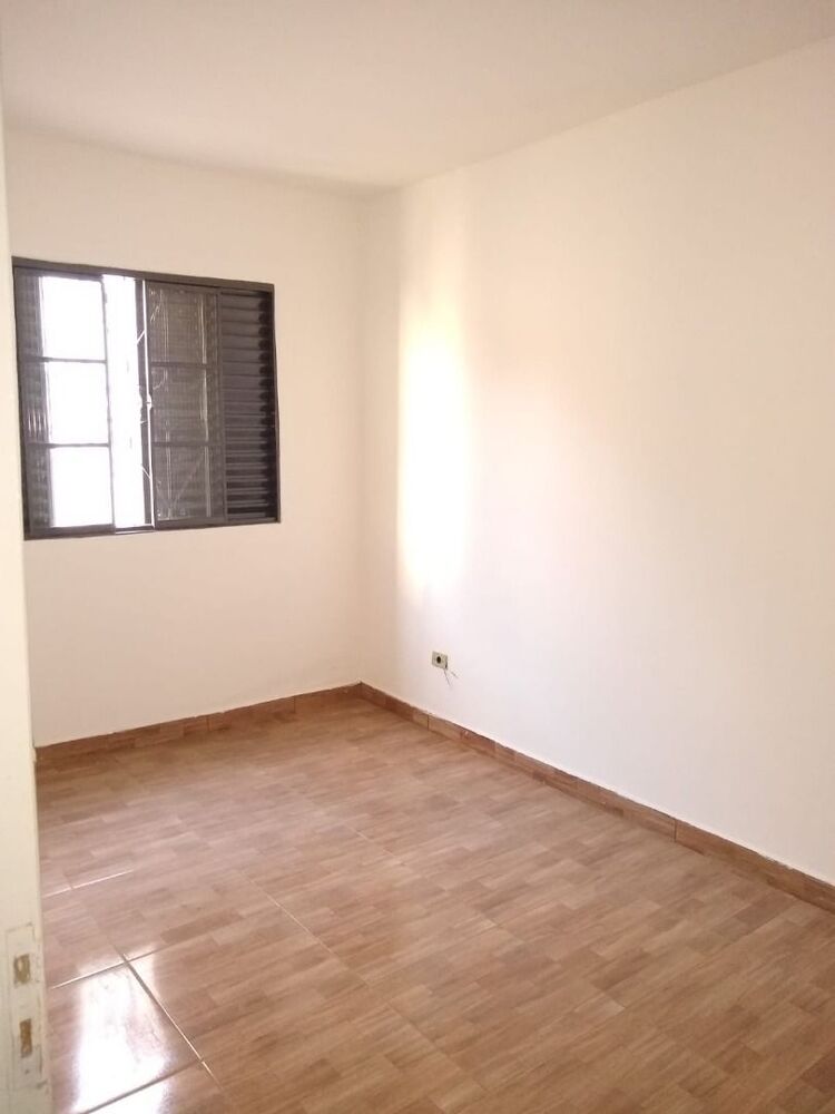 Casa para alugar com 3 quartos, 100m² - Foto 6