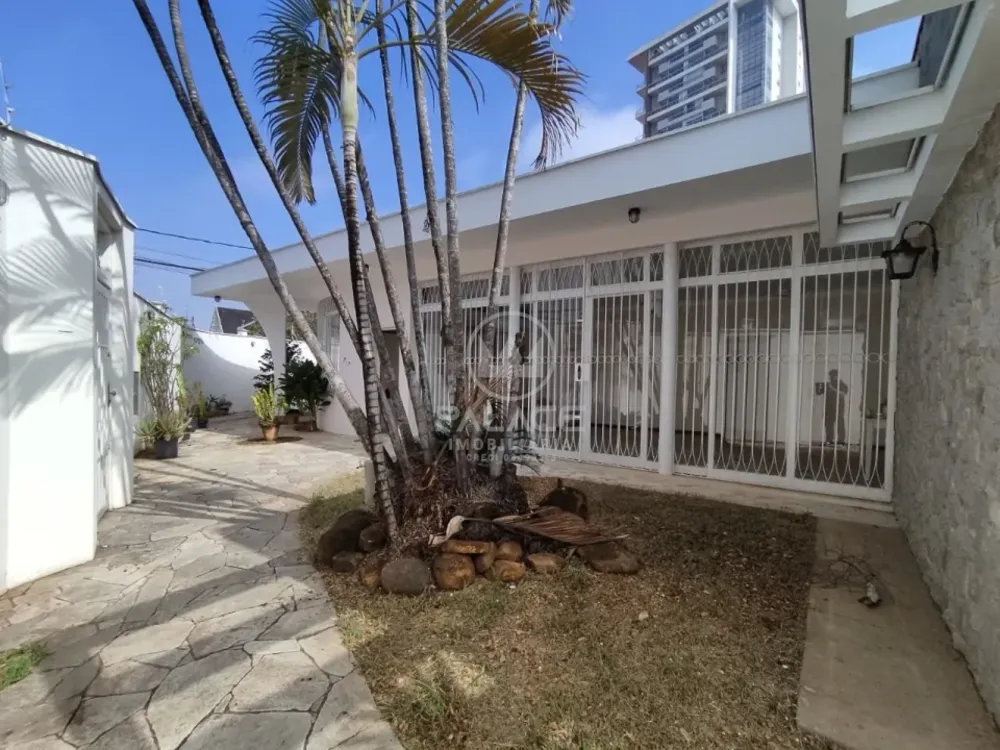 Casa, 5 quartos, 335 m² - Foto 1