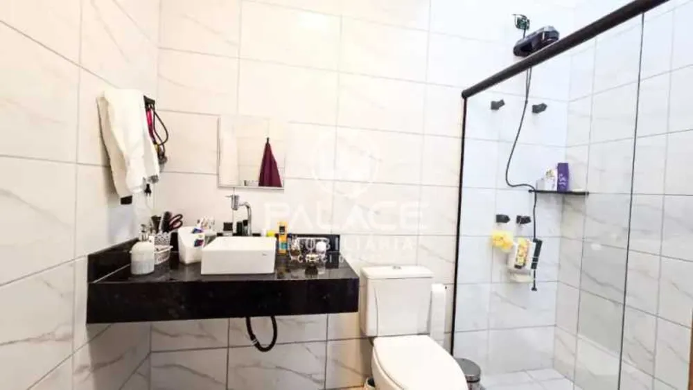 Casa, 3 quartos, 237 m² - Foto 3