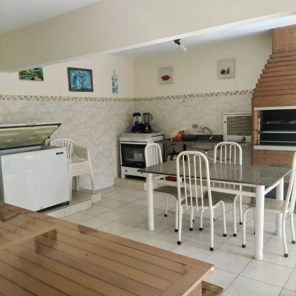Casa, 3 quartos, 180 m² - Foto 1