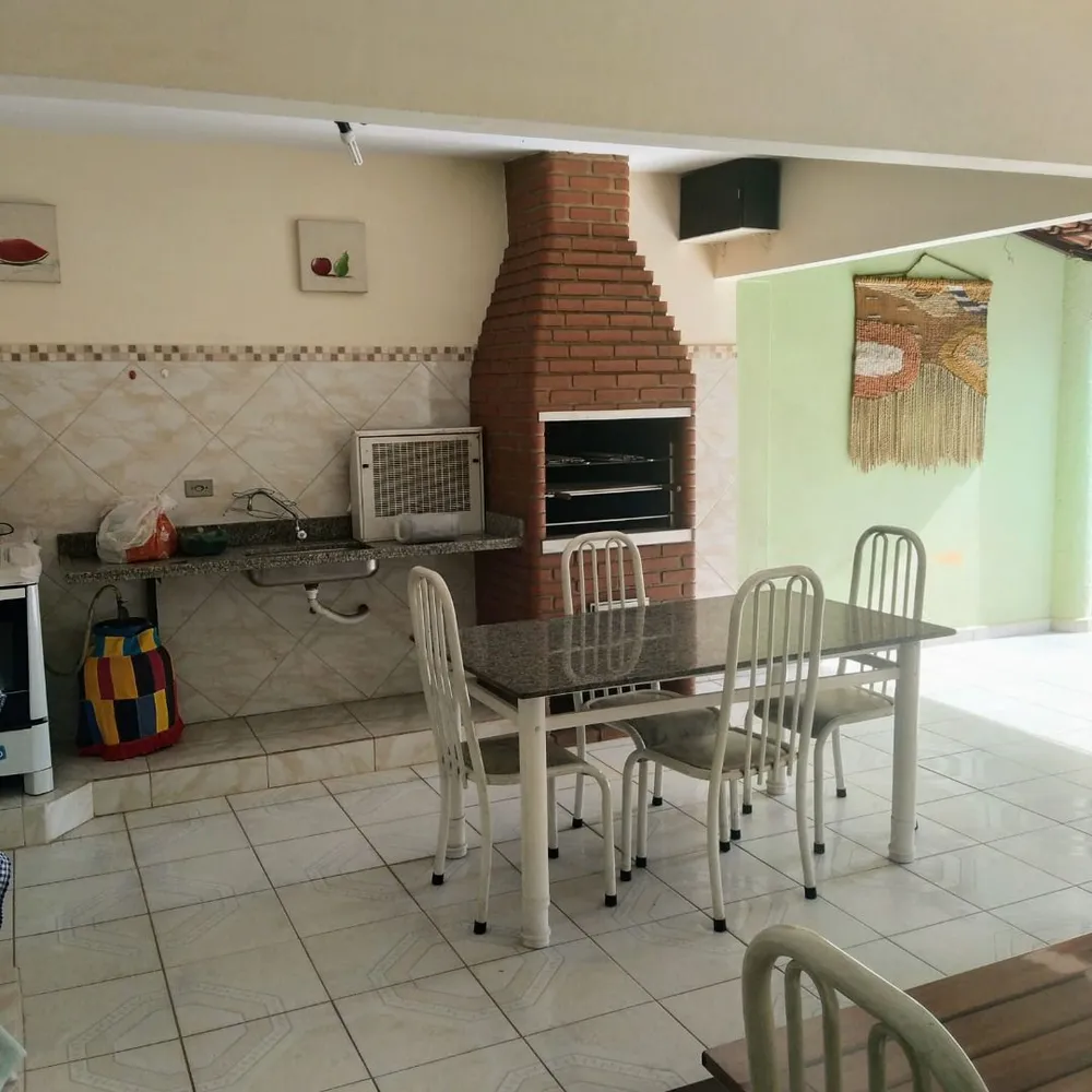 Casa, 3 quartos, 180 m² - Foto 2