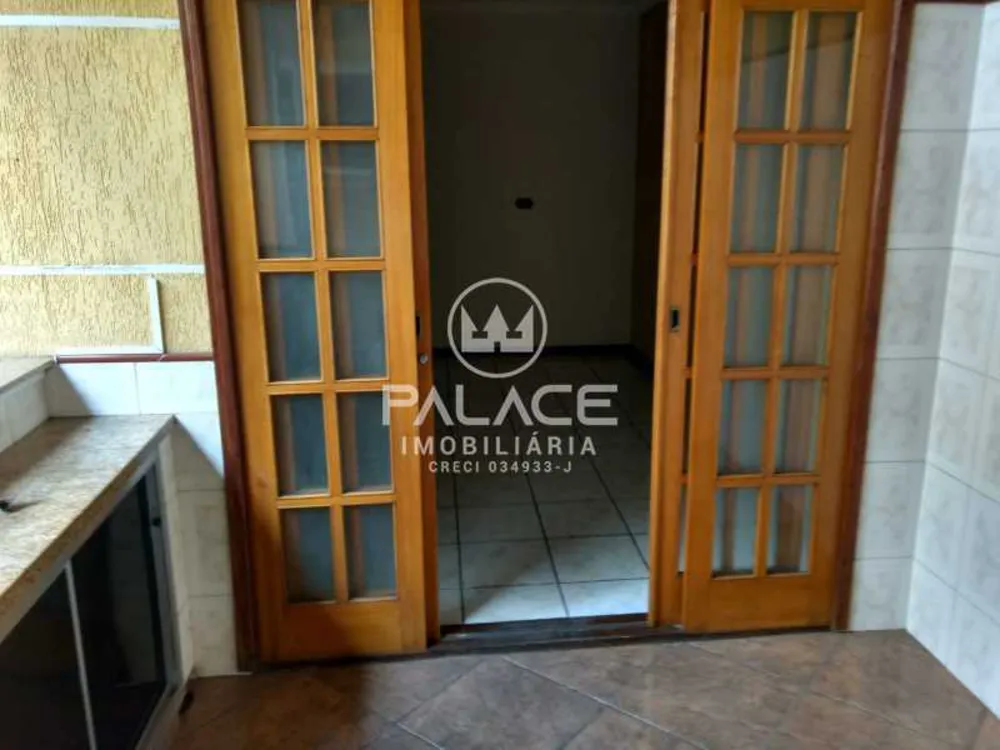 Casa, 3 quartos, 184 m² - Foto 1