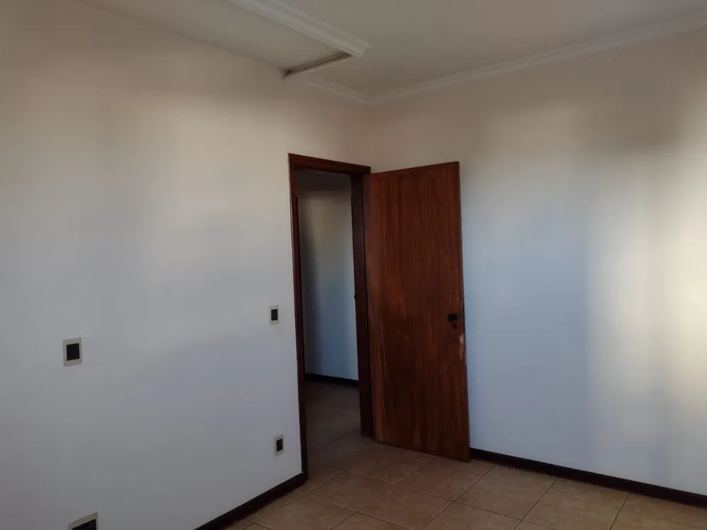 Apartamento, 4 quartos, 127 m² - Foto 2
