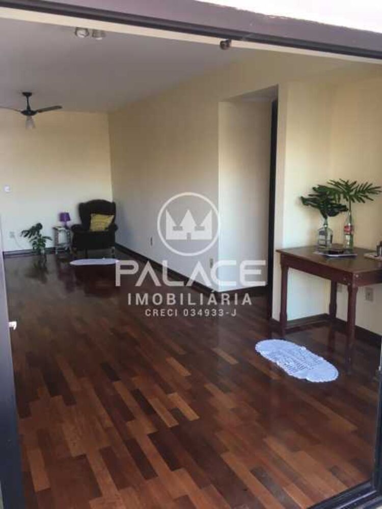 Apartamento à venda com 3 quartos, 113m² - Foto 2