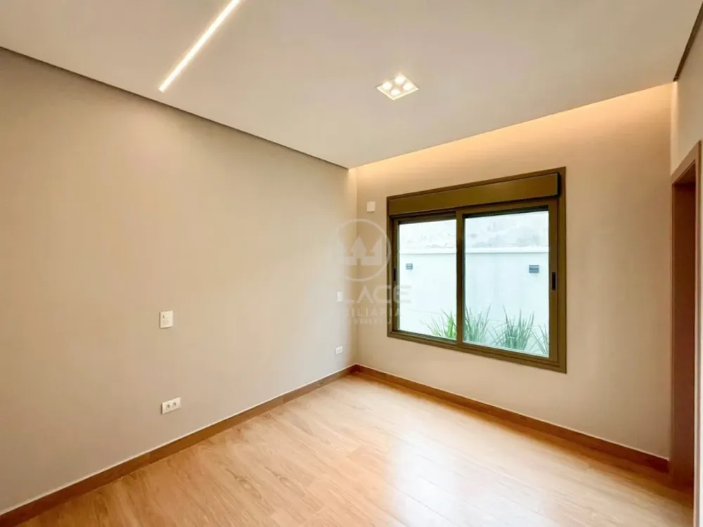 Casa, 4 quartos, 278 m² - Foto 12