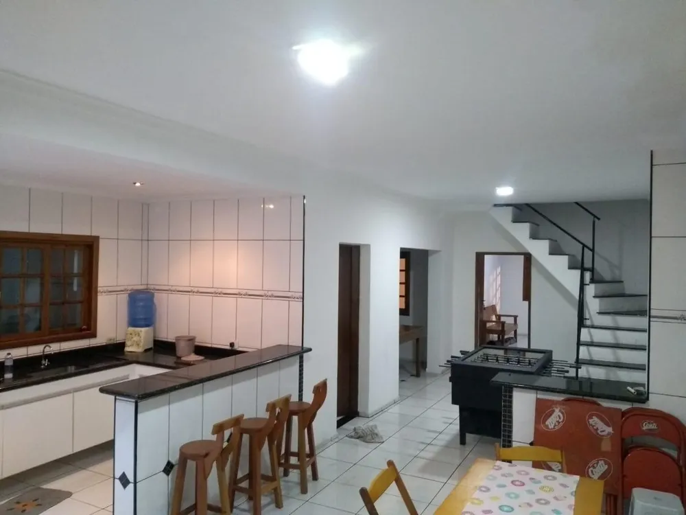 Casa, 2 quartos, 180 m² - Foto 10