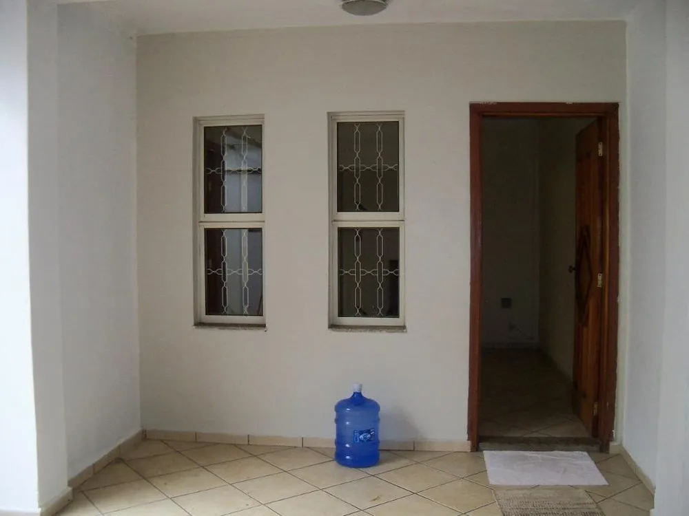 Casa, 4 quartos, 224 m² - Foto 2