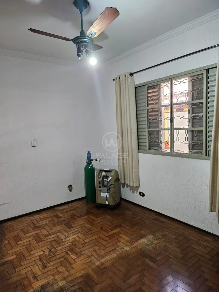 Casa, 3 quartos, 202 m² - Foto 2