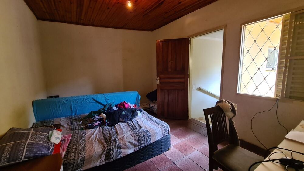 Casa à venda com 3 quartos, 198m² - Foto 4