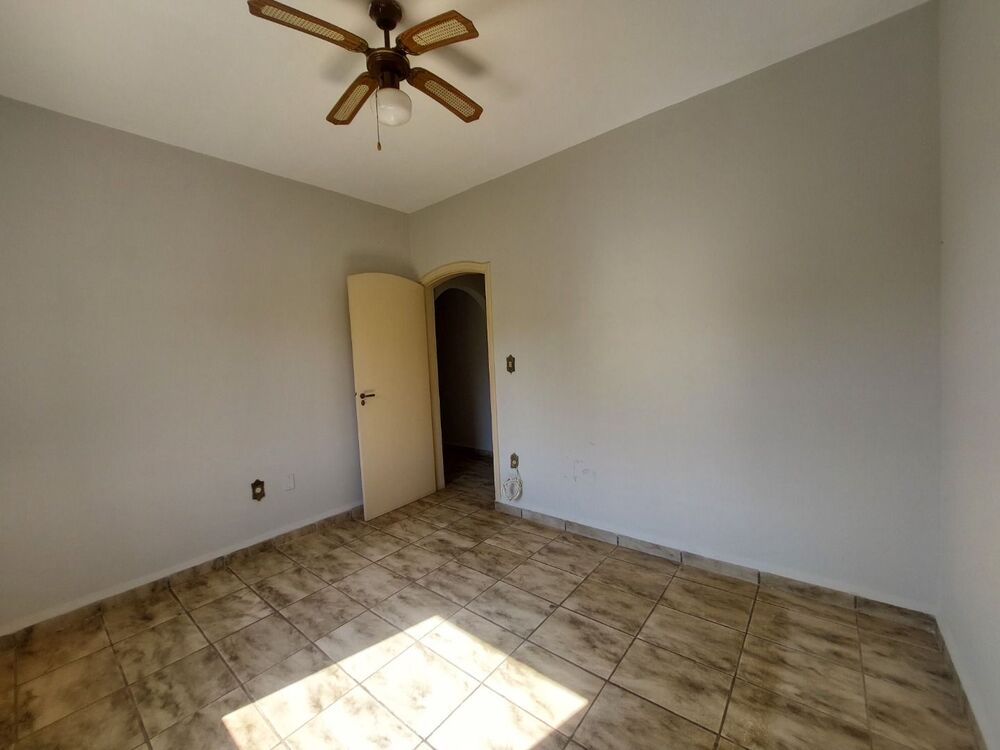 Casa à venda com 3 quartos, 400m² - Foto 5
