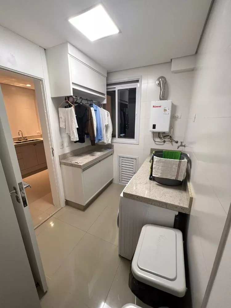 Apartamento à venda com 3 quartos, 240m² - Foto 16