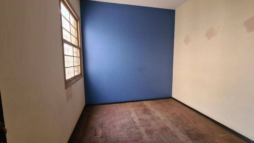 Casa Comercial à venda com 3 quartos, 267m² - Foto 3