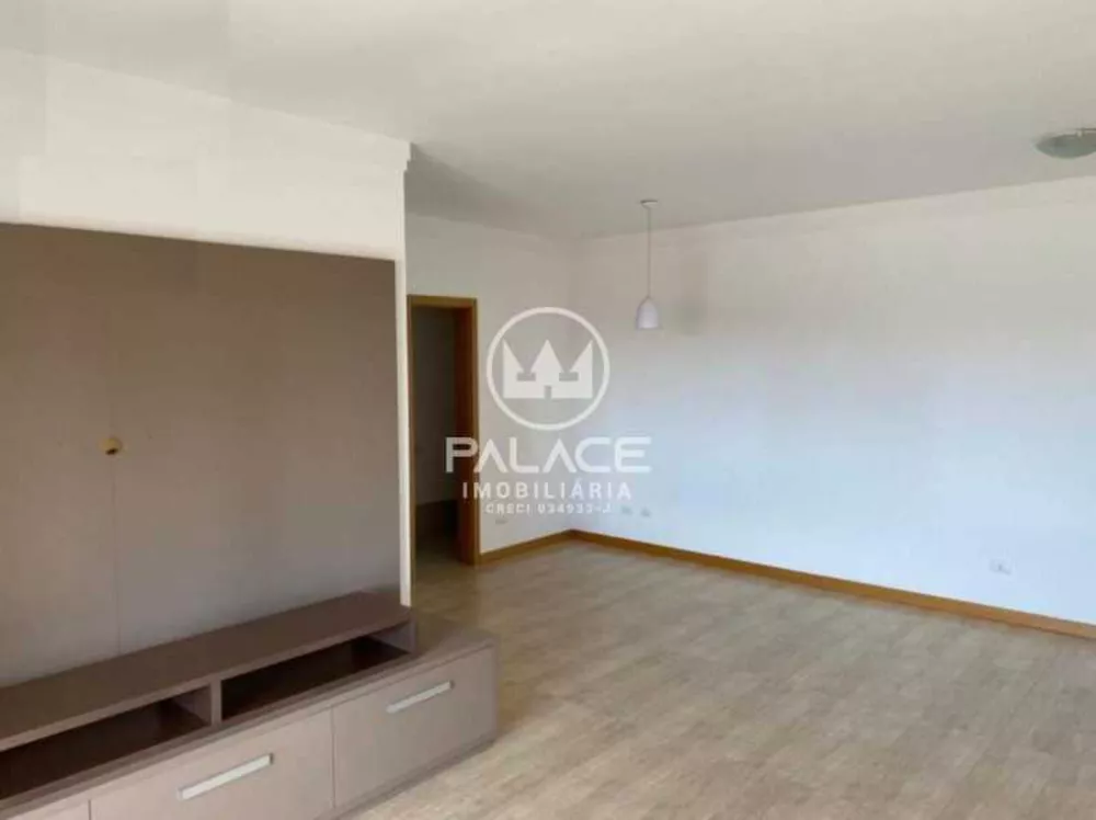 Apartamento à venda com 3 quartos, 128m² - Foto 1