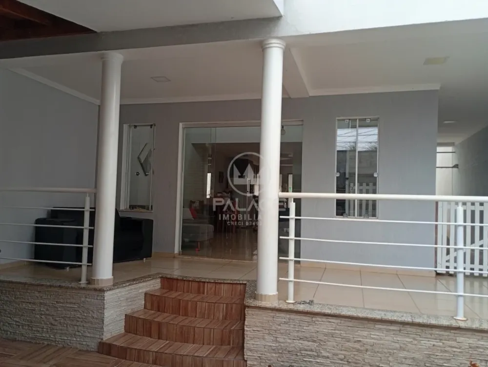Casa, 3 quartos, 226 m² - Foto 1