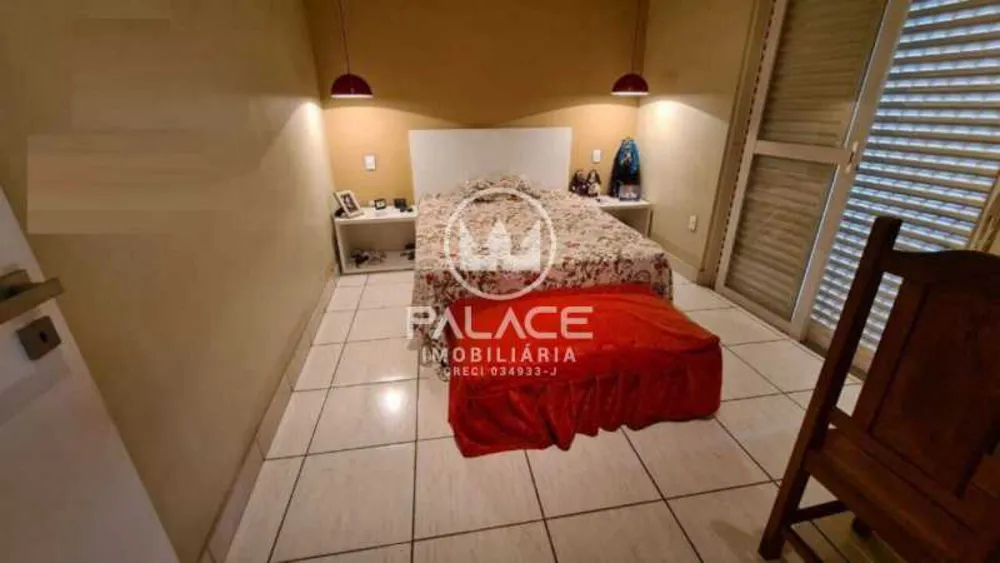 Casa, 3 quartos, 249 m² - Foto 2