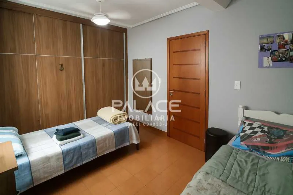 Casa, 3 quartos, 215 m² - Foto 4