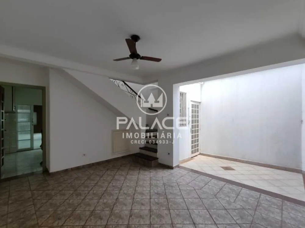 Casa, 3 quartos, 265 m² - Foto 1