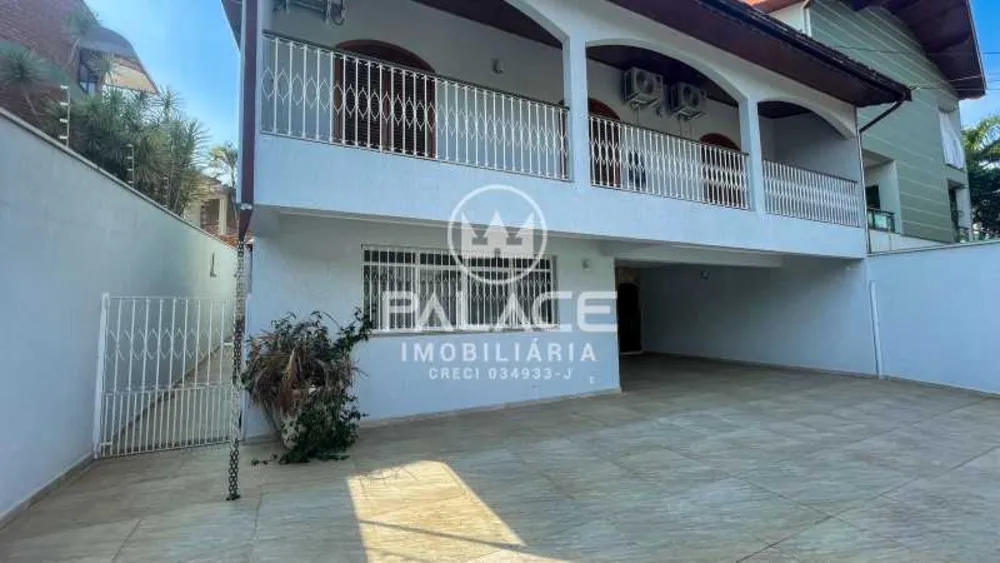 Casa, 4 quartos, 240 m² - Foto 1